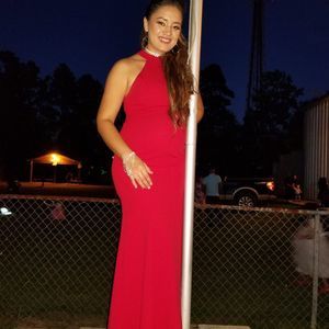 Meet your Posher, Mayra